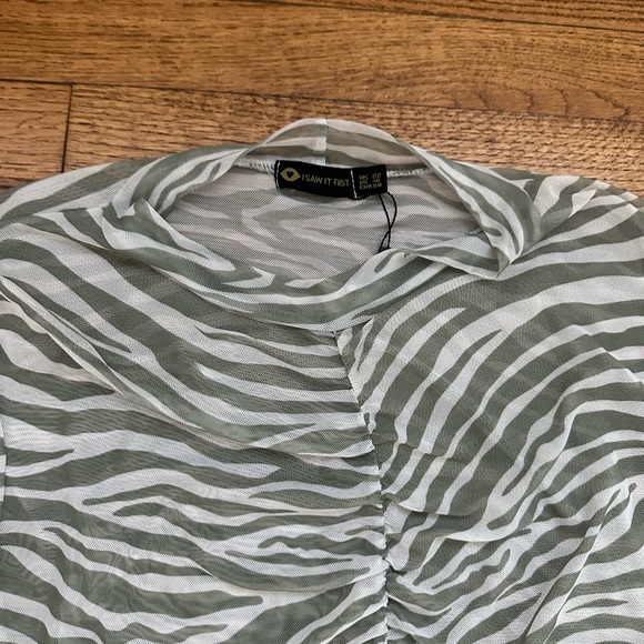 Sheer shirt - Picture 3 of 4